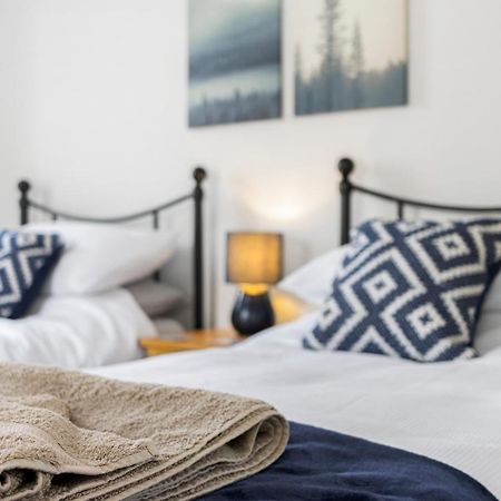 A Modern And Cosy Apartment Just Yards From Brixham'S Bustling Harbourside Экстерьер фото